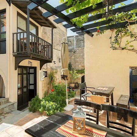 Апартаменты Chris Αpartments Old Town Родос Экстерьер фото